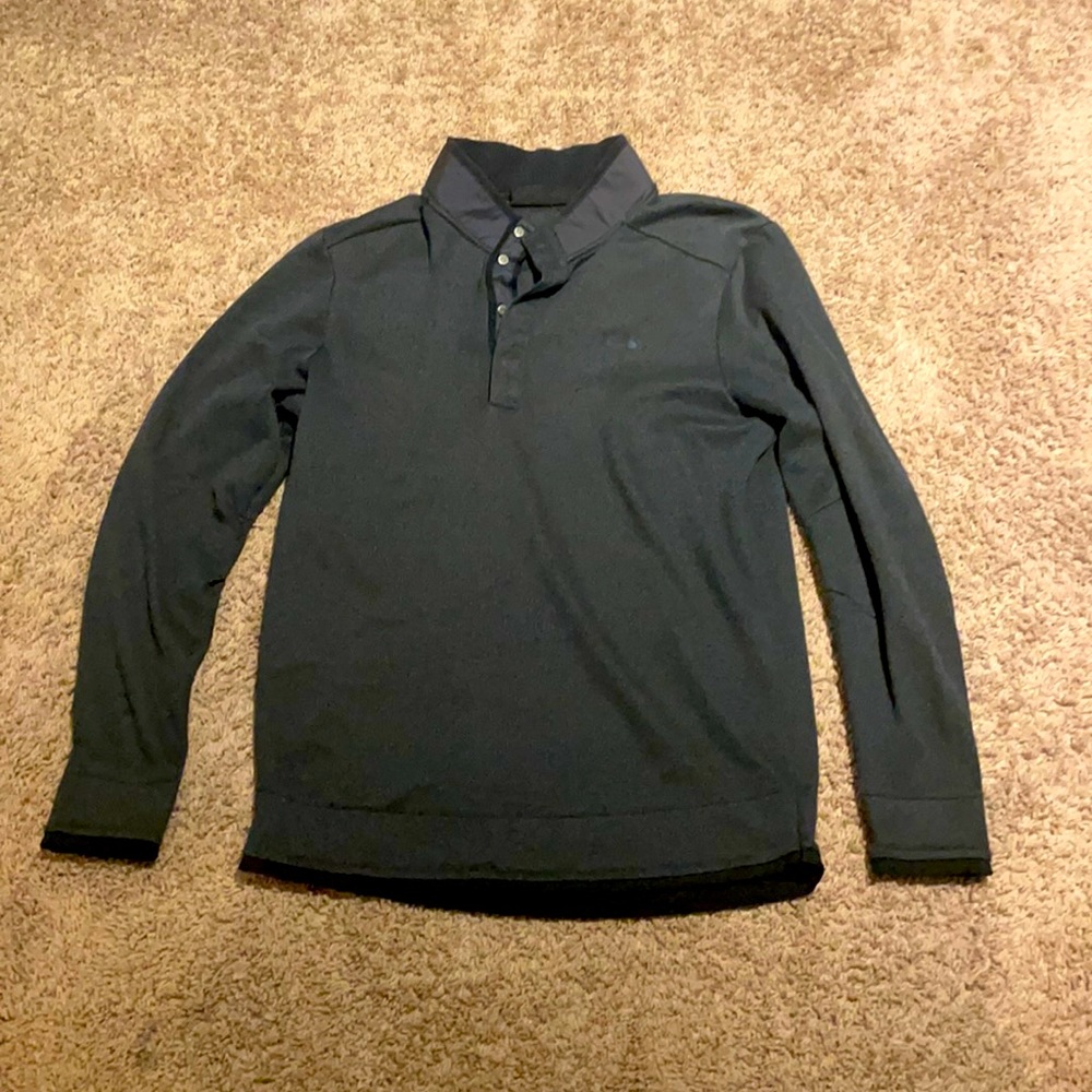 5 ⭐️ Under Armour Navy Blue Sweater